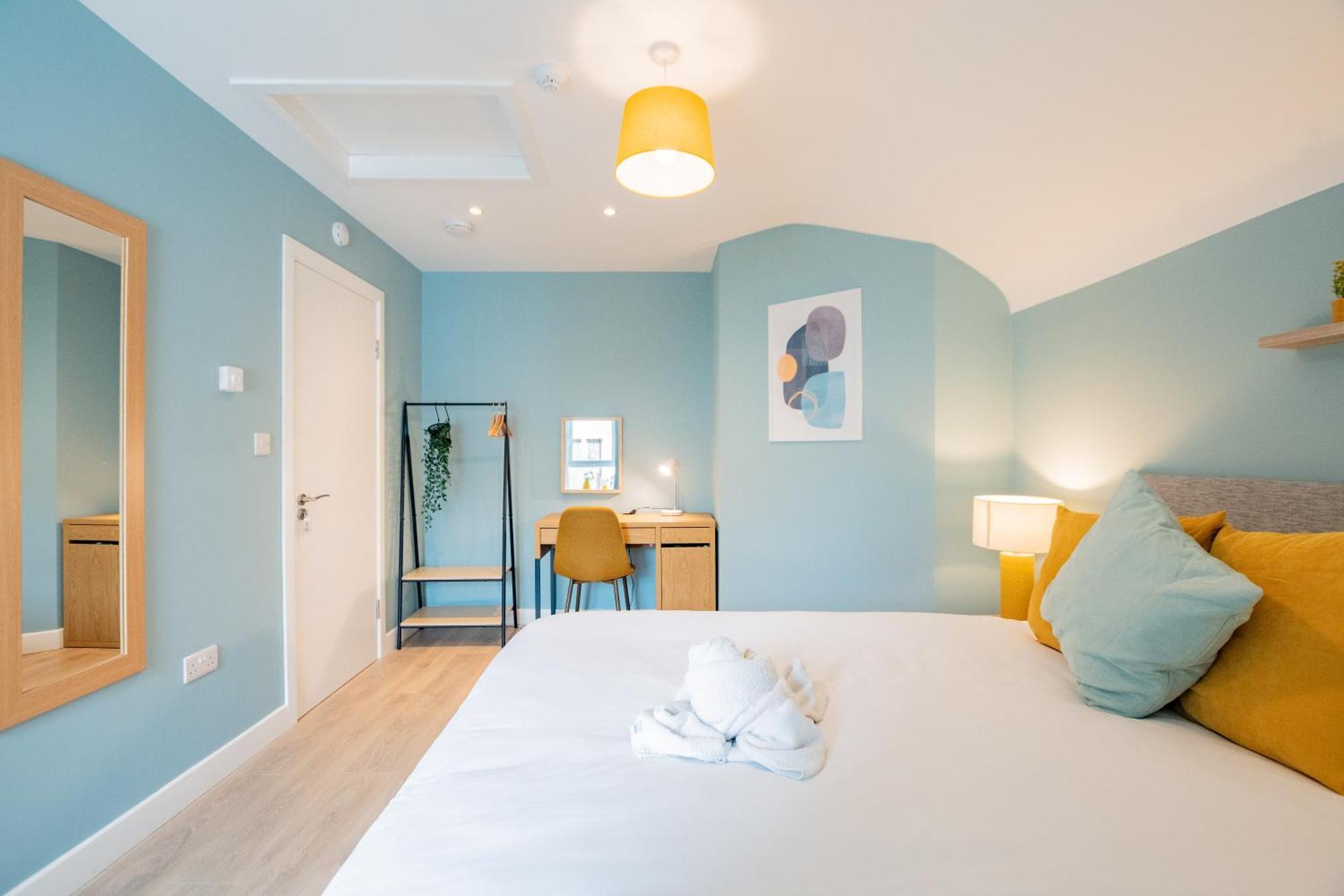 Вилла The Large Group House -Sleeps 21 Дублин Экстерьер фото